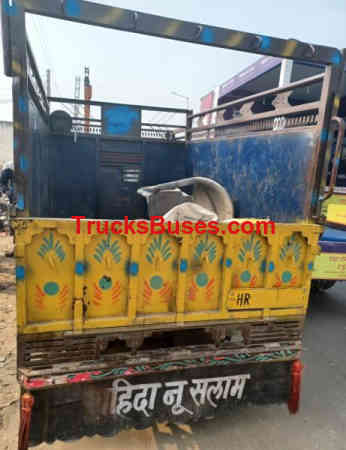 Piaggio Porter 700 Images